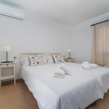 Townhouse Lleo 72 By Homevillas360 Pollença