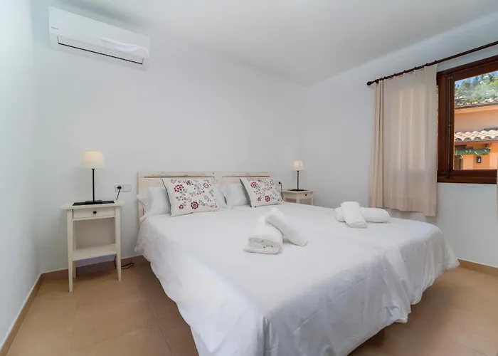 Townhouse Lleo 72 By Homevillas360 Pollenca